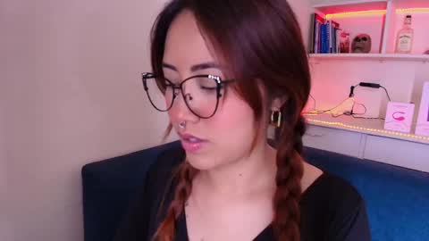 Cami online show from December 4, 7:46 pm