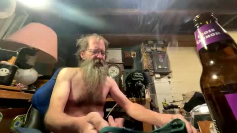 safety_fist online show from January 28, 2:11 am