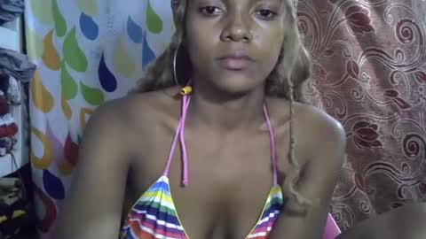 Snapshot of safira19 chatting on October 2, 9:57 pm safira19 online show from October 2, 9:57 pm