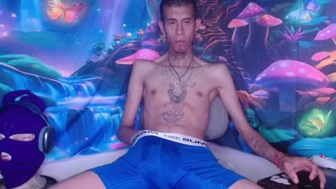 saint boy online show from February 3, 7:18 am