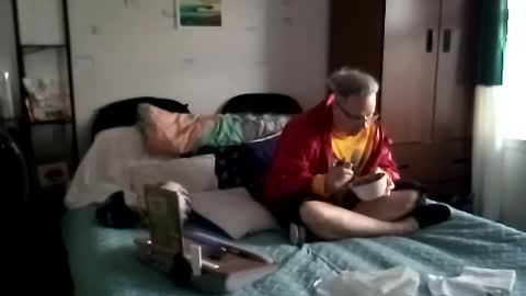 salis1981 online show from September 19, 1:10 am