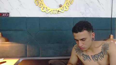 Snapshot of salome_daniel chatting on September 18, 9:08 pm salome_daniel online show from September 18, 9:08 pm