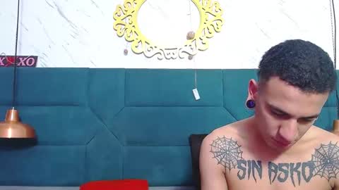 Snapshot of salome_daniel chatting on March 12, 7:58 pm salome_daniel online show from March 12, 7:58 pm