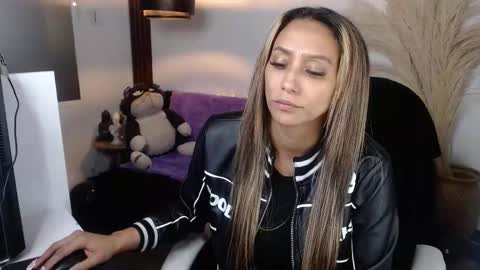 salome_drasin online show from November 8, 2:47 am