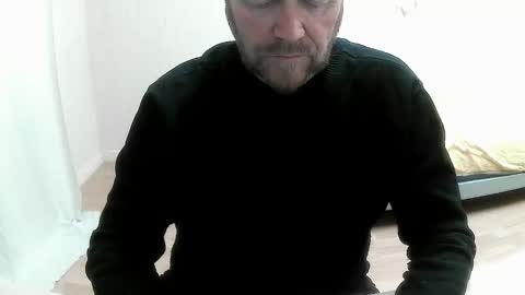 Saltimbanquier  Salt  ou  Banquier  online show from September 16, 12:29 pm