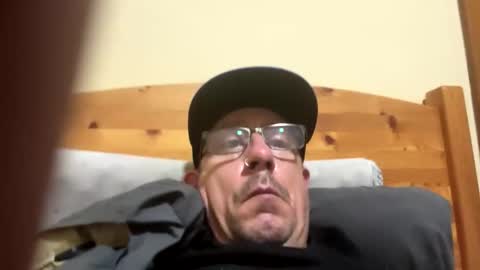 saltydoggy43931 online show from April 24, 11:56 am