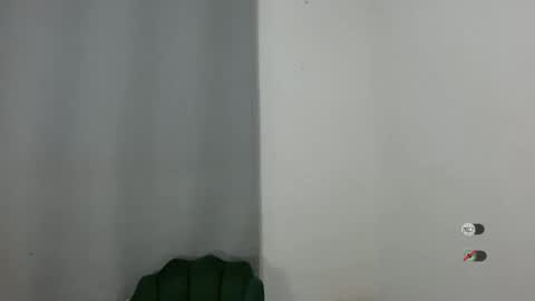 Snapshot of salva_fuckdoll chatting on October 18, 12:26 am Salva online show from October 18, 12:26 am