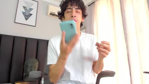 salvatore  online show from February 25, 1:43 pm