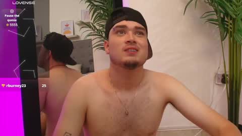 Salvatore  online show from September 27, 12:52 am