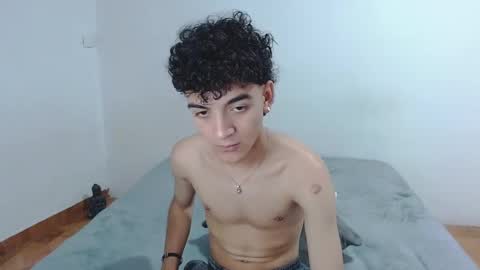 sam__cute online show from October 1, 7:29 am