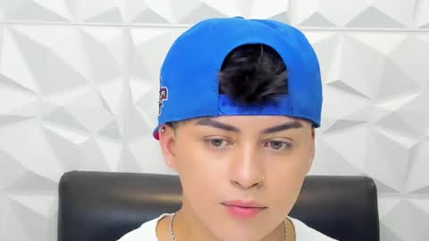 Sam online show from November 25, 2:27 pm