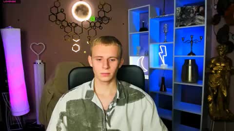 Sam online show from November 24, 8:07 pm