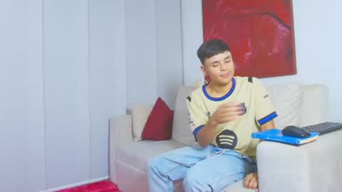 sam_tnt9 online show from June 27, 12:49 am