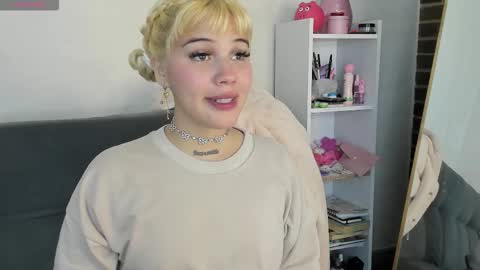 Snapshot of samantha_browwnn chatting on October 21, 3:55 am samantha_browwnn online show from October 21, 3:55 am