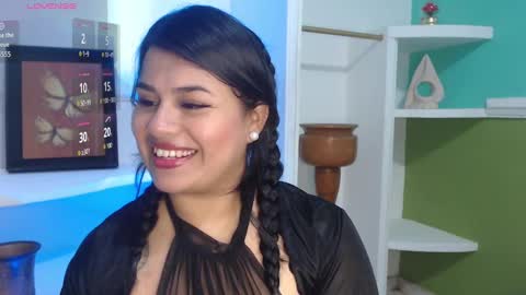 samantha_smiithh online show from October 4, 8:50 pm