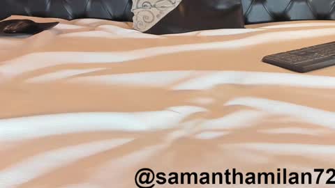 Alejandra  online show from September 8, 3:00 pm