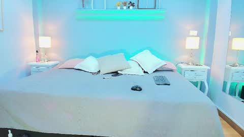 Snapshot of samanthamilf__ chatting on March 4, 1:34 am Samanta online show from March 4, 1:34 am