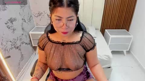 samaralee3 online show from February 17, 12:37 pm