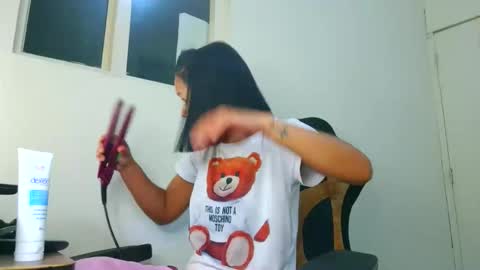 samary thomas online show from January 7, 3:11 am