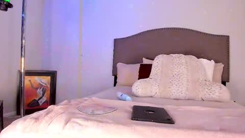 Snapshot of samatha1998 chatting on October 18, 3:00 am Yaya online show from October 18, 3:00 am