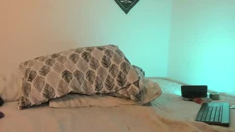 samevansx online show from April 16, 9:50 pm