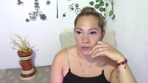 SAMIRA online show from February 6, 1:05 am