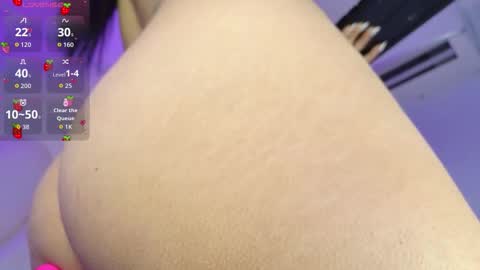 Snapshot of sammyjhuls chatting on October 18, 12:53 pm samanta online show from October 18, 12:53 pm