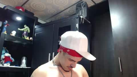 sammy model independiente online show from September 28, 11:47 pm