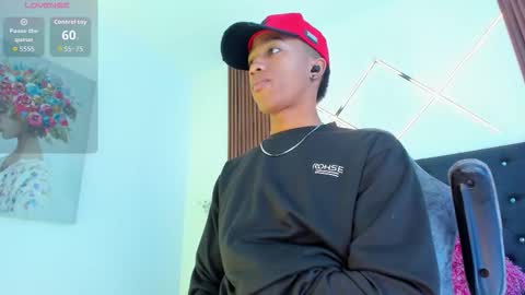Snapshot of sammyyadams_ chatting on October 14, 1:25 pm sammyyadams_ online show from October 14, 1:25 pm