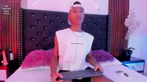 Snapshot of sammyyadams_ chatting on September 22, 8:02 pm sammyyadams_ online show from September 22, 8:02 pm