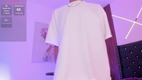 Snapshot of sammyyadams_ chatting on October 3, 1:30 pm sammyyadams_ online show from October 3, 1:30 pm