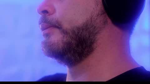 Sanders online show from December 19, 5:03 am