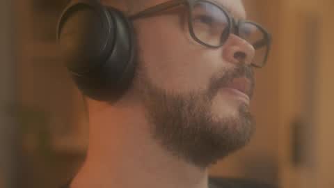 Sanders online show from March 21, 3:01 am