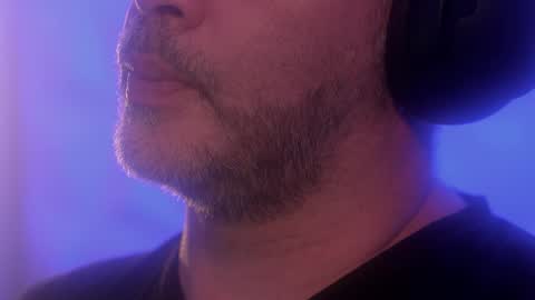 Sanders online show from November 7, 1:19 am