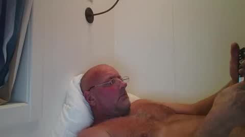Snapshot of sandnesrune523 chatting on October 16, 5:29 am sandnesrune523 online show from October 16, 5:29 am