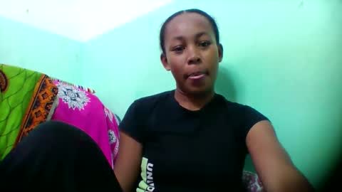 sandra1253099 online show from December 18, 6:41 am