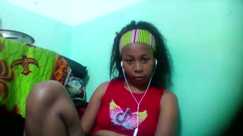 sandra1253099 online show from November 27, 6:26 pm