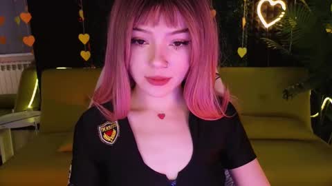 Sandy  online show from February 19, 7:39 am