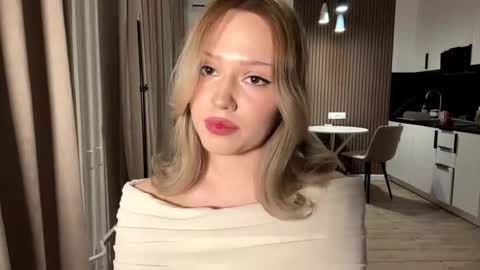 Sandra online show from November 22, 4:49 pm