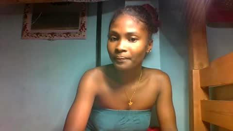 sandricaaa online show from March 11, 8:17 am