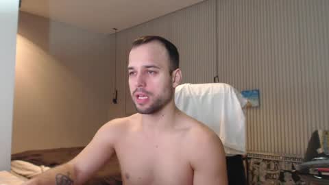 Snapshot of sandro_best chatting on March 8, 7:09 pm DeAlex online show from March 8, 7:09 pm