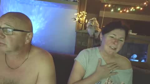 sanroom online show from November 15, 3:57 pm