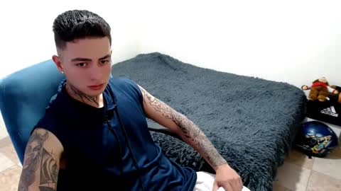 santi_ss online show from October 27, 7:03 pm