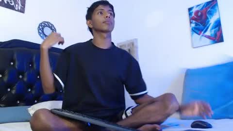 Santiago And Mick Storm online show from August 7, 7:23 pm