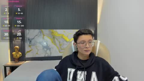 Snapshot of santiago_russo18 chatting on October 6, 12:34 pm santiago_russo18 online show from October 6, 12:34 pm