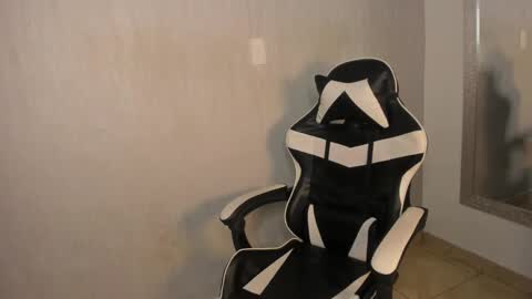 Julius Novachrono  online show from October 23, 8:10 pm