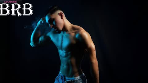 Santiago Seans online show from October 26, 1:45 pm