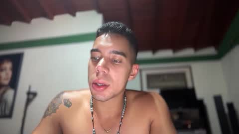 santoxxxkinney online show from February 9, 12:58 am