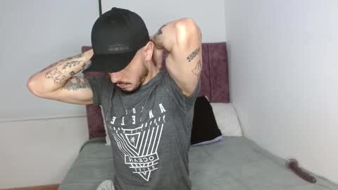 Santy Torres online show from February 11, 4:49 am