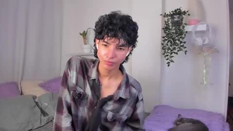 kitty online show from February 3, 11:52 pm